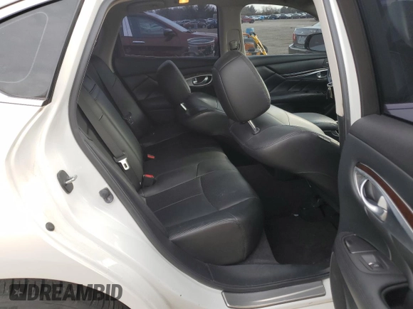 2015 Infiniti Q70 with VIN JN1BY1AR0FM561260, listed as a Copart auction lot 46496955 with 69,792 mi miles and Salvage title. Bid and sale history available at DreamBid. Image 10.