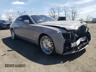 2021 Rolls-Royce Ghost z VIN SCATV0C04MU208558, wystawiony jako Copart lot #54121965 z przebiegiem 15 643 mil mil oraz Szkody całkowita. Historia ofert i sprzedaży dostępna na DreamBid. Obrazek 4.