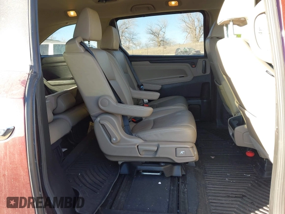 2020 Honda Odyssey EX-L with VIN 5FNRL6H73LB053820, listed as a IAAI auction lot 41532645 with 73,692 mi miles. Bid and sale history available at carsss.com. Image 8.