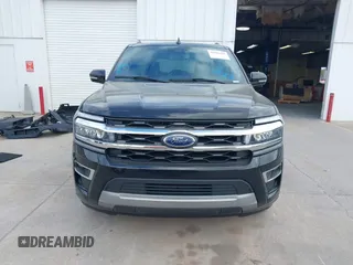 2022 Ford Expedition Limited with VIN 1FMJU1KT5NEA67706, listed as a IAAI auction lot 41562460 with 36,692 mi miles. Bid and sale history available at carsss.com. Image 13.