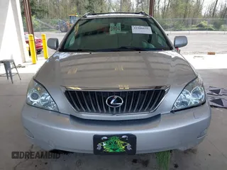 2008 Lexus RX with VIN 2T2HK31U18C063752, listed as a IAAI auction lot 41986621 with 197,541 mi miles. Bid and sale history available at carsss.com. Image 12.