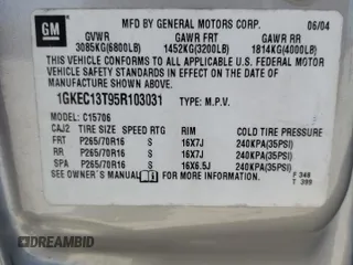 2005 GMC Yukon SLT z VIN 1GKEC13T95R103031, wystawiony jako Copart lot #48339205 z przebiegiem 268 183 mil mil oraz Szkoda całkowita • Salvage title. Historia ofert i sprzedaży dostępna na DreamBid. Obrazek 13.