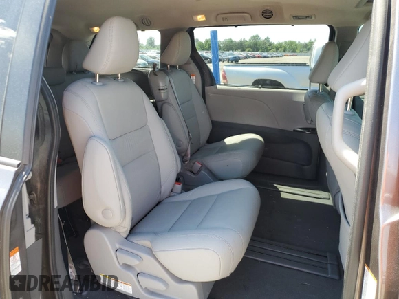 2020 Toyota Sienna XLE Auto Access Seat с VIN 5TDYZ3DC7LS087170, выставлен на аукционе Copart как лот 57045205 с пробегом 46 243 миль миль и Списание • Salvage title. История ставок и продаж доступна на DreamBid. Изображение 11.