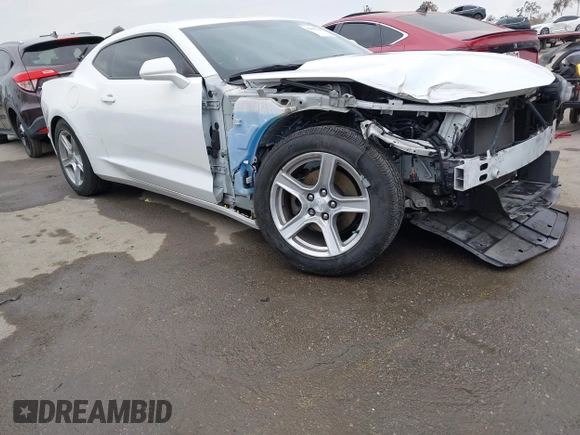 2020 Chevrolet Camaro 1LT with VIN 1G1FB1RX3L0149462, listed as a IAAI auction lot 42047607 with 68,278 mi miles. Bid and sale history available at carsss.com. Image 1.
