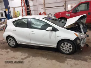 2015 Toyota Prius One with VIN JTDKDTB33F1584015, listed as a IAAI auction lot 41938091 with Not Provided miles and . Bid and sale history available at carsss.com. Image 13.