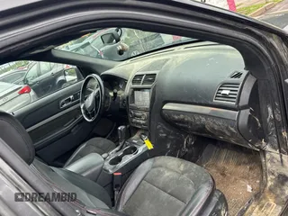 2018 Ford Explorer XLT with VIN 1FM5K8DH2JGB76874, listed as a Copart auction lot 55861285 with 161,143 mi miles and Clean Title. Bid and sale history available at DreamBid. Image 5.