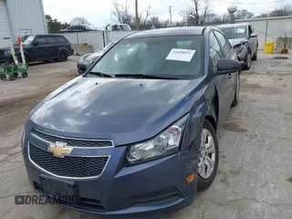 2014 Chevrolet Cruze LS z VIN 1G1PA5SG0E7171051, wystawiony jako IAAI lot #41898051 z przebiegiem 114 087 mil mil oraz . Historia ofert i sprzedaży dostępna na DreamBid. Obrazek 2.