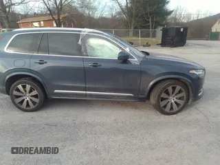 2024 Volvo XC90 Plus Bright Theme with VIN YV4062PE3R1190974, listed as a IAAI auction lot 41785085 with 12,283 mi miles and . Bid and sale history available at DreamBid. Image 14.
