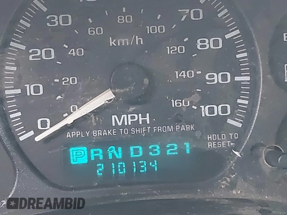 2002 Chevrolet Suburban Z71 with VIN 3GNFK16ZX2G278927, listed as a IAAI auction lot 41457820 with 210,134 mi miles. Bid and sale history available at carsss.com. Image 15.