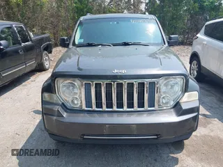 2011 Jeep Liberty Limited 70th Anniversary z VIN 1J4PN5GK9BW586132, wystawiony jako IAAI lot #42453710 z przebiegiem 130 390 mil mil oraz . Historia ofert i sprzedaży dostępna na DreamBid. Obrazek 6.