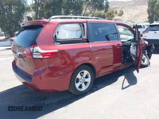 2020 Toyota Sienna LE Auto Access Seat с VIN 5TDKZ3DC7LS060864, выставлен на аукционе IAAI как лот 42518168 с пробегом 58 724 миль миль и . История ставок и продаж доступна на DreamBid. Изображение 4.