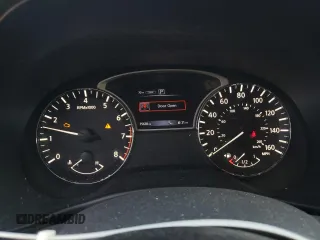 2017 Nissan Pathfinder SL with VIN 5N1DR2MM1HC632351, listed as a Copart auction lot 48970295 with 75,638 mi miles and Salvage Title. Bid and sale history available at DreamBid. Image 9.