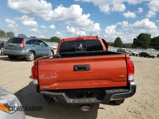 2017 Toyota Tacoma SR5 z VIN 5TFRZ5CN6HX045562, wystawiony jako Copart lot #47294661 z przebiegiem Nie podano mil oraz Szkoda całkowita • Salvage title. Historia ofert i sprzedaży dostępna na DreamBid. Obrazek 6.