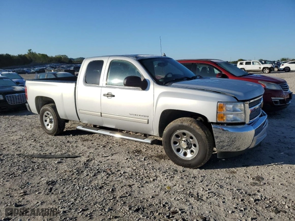 2013 Chevrolet Silverado 1500 LT with VIN 1GCRCSEA9DZ231993, listed as a Copart auction lot 52372585 with 84,162 mi miles and Salvage Title. Bid and sale history available at carsss.com. Image 4.