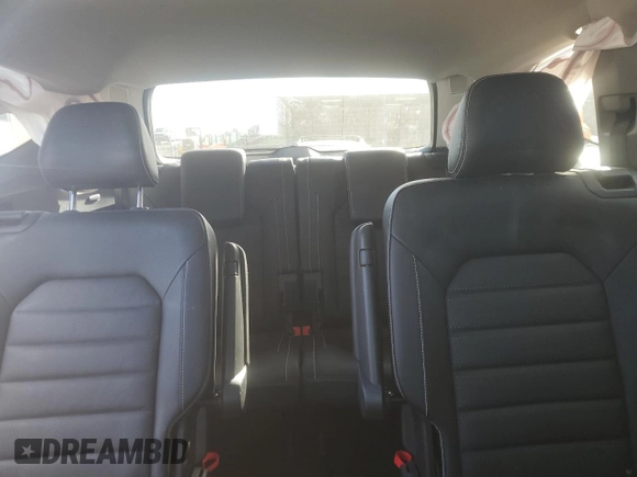 2022 Volkswagen Atlas SEL Premium R-Line with VIN 1V2FR2CA9NC506401, listed as a Copart auction lot 49092305 with 54,571 mi miles and Salvage title. Bid and sale history available at DreamBid. Image 10.