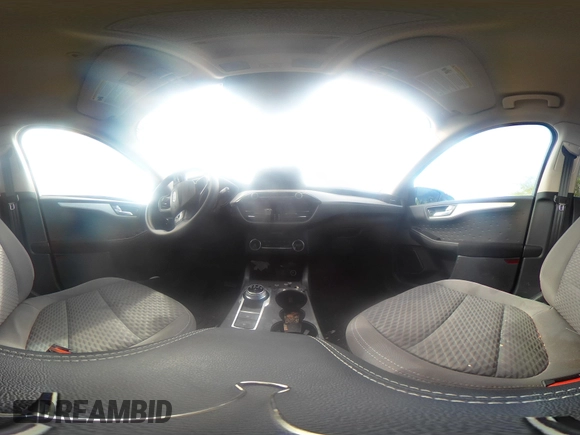 2020 Ford Escape SE z VIN 1FMCU9G64LUC69806, wystawiony jako IAAI lot #42075446 z przebiegiem 93 769 mil mil oraz . Historia ofert i sprzedaży dostępna na DreamBid. Obrazek 18.