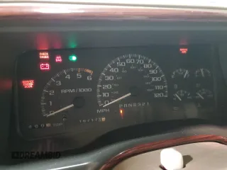 2000 Cadillac Escalade z VIN 1GYEK63R0YR185780, wystawiony jako Copart lot #80620994 z przebiegiem 16 717 mil mil oraz Szkody całkowita. Historia ofert i sprzedaży dostępna na DreamBid. Obrazek 9.