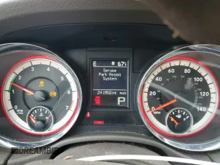 2013 Dodge Durango Crew z VIN 1C4RDHDG5DC664350, wystawiony jako Copart lot #44749085 z przebiegiem 241 950 mil mil oraz Czysty tytuł • Clean title. Historia ofert i sprzedaży dostępna na DreamBid. Obrazek 9.