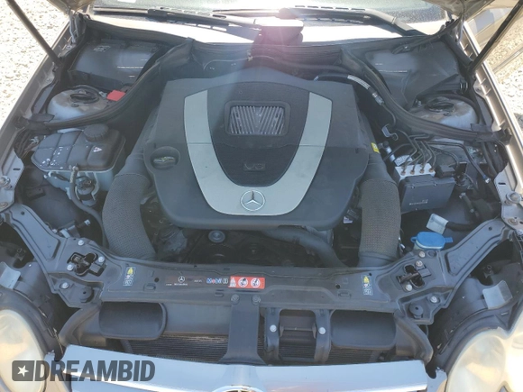 2008 Mercedes-Benz CLK 350 z VIN WDBTK56FX8T092386, wystawiony jako Copart lot #57283715 z przebiegiem 126 696 mil mil oraz Szkoda całkowita • Salvage title. Historia ofert i sprzedaży dostępna na DreamBid. Obrazek 11.