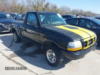 2000 Ford Ranger XL with VIN 1FTYR10C8YPB38512, listed as a IAAI auction lot 41784875 with 197,322 mi miles. Bid and sale history available at carsss.com. Image 1.