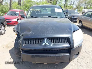 2008 Mitsubishi Raider LS z VIN 1Z7HC22K68S609523, wystawiony jako IAAI lot #42119361 z przebiegiem 154 328 mil mil oraz . Historia ofert i sprzedaży dostępna na DreamBid. Obrazek 12.