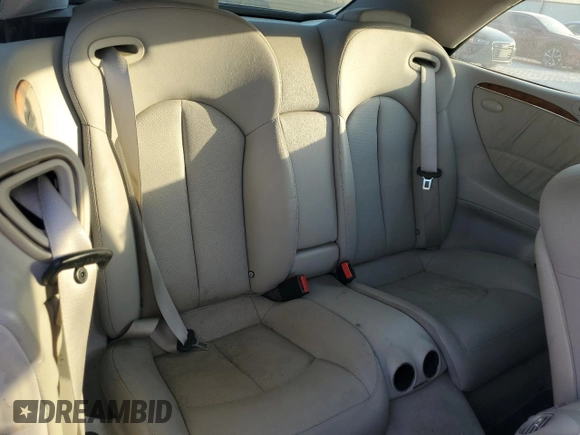 2005 Mercedes-Benz CLK 320 z VIN WDBTK65G15T047512, wystawiony jako Copart lot #75452814 z przebiegiem 131 655 mil mil oraz Czysty tytuł • Clean title. Historia ofert i sprzedaży dostępna na DreamBid. Obrazek 10.