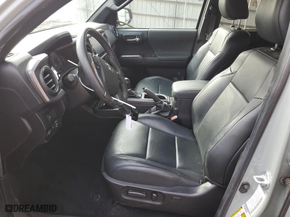 2022 Toyota Tacoma 2WD SR5 with VIN 3TMAZ5CN1NM171178, listed as a Copart auction lot 42624585 with NaN miles and Salvage Title. Bid and sale history available at carsss.com. Image 7.