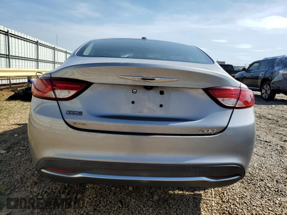 2015 Chrysler 200 Limited with VIN 1C3CCCAB1FN640322, listed as a Copart auction lot 50251365 with 117,603 mi miles and Salvage Title. Bid and sale history available at DreamBid. Image 6.