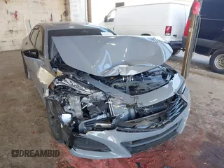 2025 Acura TLX w/A-Spec Package with VIN 19UUB6F53SA000302, listed as a IAAI auction lot 41806125 with 5,000 mi miles and . Bid and sale history available at carsss.com. Image 6.