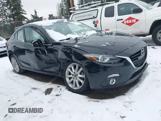 2015 Mazda 3 S Grand Touring z VIN JM1BM1W31F1235529, wystawiony jako IAAI lot #41587594 z przebiegiem 177 709 mil mil oraz . Historia ofert i sprzedaży dostępna na DreamBid. Obrazek 1.