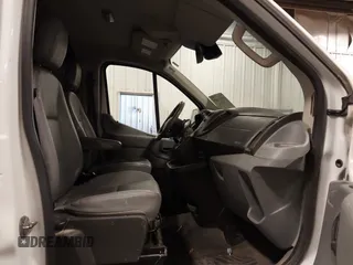 2016 Ford Transit Cargo с VIN 1FTYE1ZM0GKA25625, выставлен на аукционе IAAI как лот 42597057 с пробегом 139 037 миль миль и . История ставок и продаж доступна на DreamBid. Изображение 5.