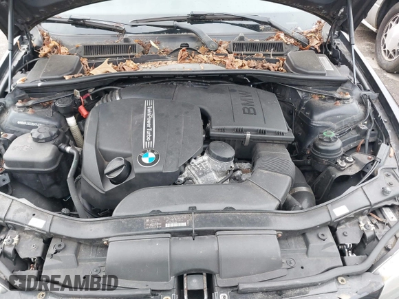 2011 BMW 3 Series 335i xDrive с VIN WBAPL5C53BA742364, выставлен на аукционе IAAI как лот 42604717 с пробегом 157 418 миль миль и . История ставок и продаж доступна на DreamBid. Изображение 10.