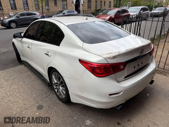 2014 Infiniti Q50 Sport with VIN JN1BV7AP7EM689505, listed as a IAAI auction lot 42172352 with 133,824 mi miles and . Bid and sale history available at DreamBid. Image 3.
