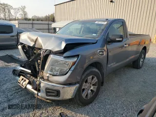 2017 Nissan Titan SV z VIN 1N6AA1R78HN515721, wystawiony jako Copart lot #50614375 z przebiegiem 138 836 mil mil oraz Szkoda całkowita • Salvage title. Historia ofert i sprzedaży dostępna na DreamBid. Obrazek 1.