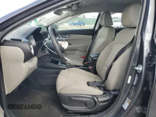 2021 Kia Forte FE z VIN 3KPF24AD8ME373460, wystawiony jako Copart lot #45184105 z przebiegiem 54 878 mil mil oraz Czysty tytuł • Clean title. Historia ofert i sprzedaży dostępna na DreamBid. Obrazek 7.