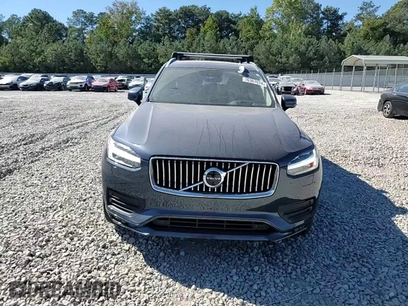 2022 Volvo XC90 Momentum with VIN YV4102CK4N1845770, listed as a Copart auction lot 76307074 with 31,624 mi miles and Salvage Title. Bid and sale history available at DreamBid. Image 12.