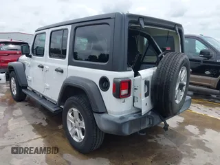 2019 Jeep Wrangler Unlimited Sport S with VIN 1C4HJXDN3KW689739, listed as a IAAI auction lot 42358604 with 73,271 mi miles and . Bid and sale history available at DreamBid. Image 3.
