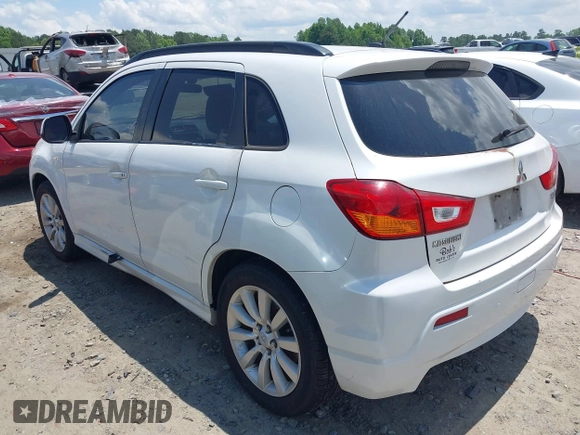 2011 Mitsubishi Outlander SE with VIN JA4AP4AU8BZ012589, listed as a IAAI auction lot 42316134 with 176,450 mi miles and . Bid and sale history available at DreamBid. Image 3.