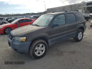 2007 Ford Escape XLT with VIN 1FMYU03Z47KB25109, listed as a Copart auction lot 83229644 with 58,735 mi miles and Clean Title. Bid and sale history available at carsss.com. Image 1.