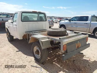 1996 Ford F-250 with VIN 1FDHF26H4TEB72271, listed as a IAAI auction lot 41891111 with 35,506 mi miles and . Bid and sale history available at DreamBid. Image 3.