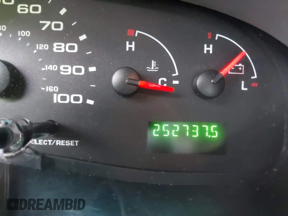2008 Ford Econoline Cargo Commercial with VIN 1FTNE24W68DB10377, listed as a IAAI auction lot 41110699 with 252,737 mi miles and . Bid and sale history available at carsss.com. Image 7.
