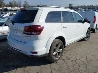 2017 Dodge Journey Crossroad Plus z VIN 3C4PDCGG2HT545087, wystawiony jako IAAI lot #41611278 z przebiegiem 113 180 mil mil oraz . Historia ofert i sprzedaży dostępna na DreamBid. Obrazek 4.