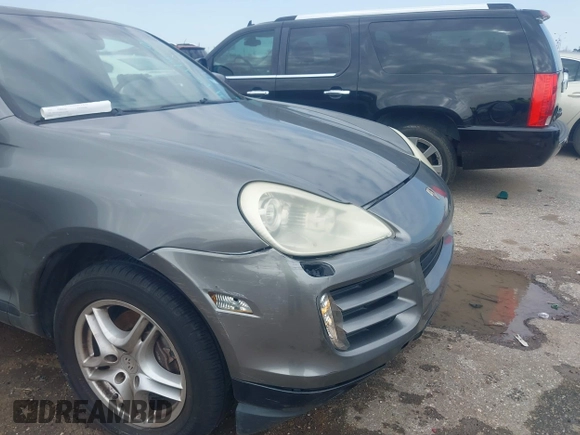 2010 Porsche Cayenne z VIN WP1AA2AP4ALA11946, wystawiony jako IAAI lot #41541830 z przebiegiem 229 331 mil mil oraz . Historia ofert i sprzedaży dostępna na DreamBid. Obrazek 6.