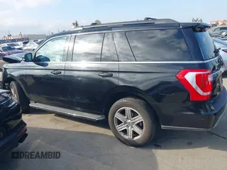 2019 Ford Expedition XLT with VIN 1FMJU1HT1KEA35158, listed as a IAAI auction lot 41538993 with 40,045 mi miles and . Bid and sale history available at DreamBid. Image 14.