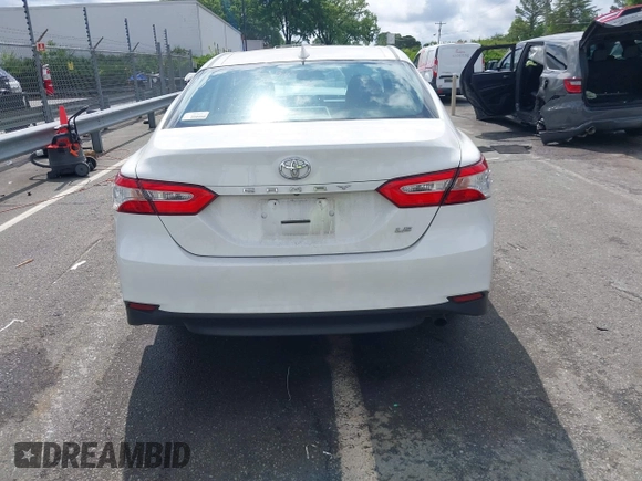 2019 Toyota Camry LE z VIN 4T1B11HKXKU237605, wystawiony jako IAAI lot #42248386 z przebiegiem 70 235 mil mil oraz . Historia ofert i sprzedaży dostępna na DreamBid. Obrazek 16.