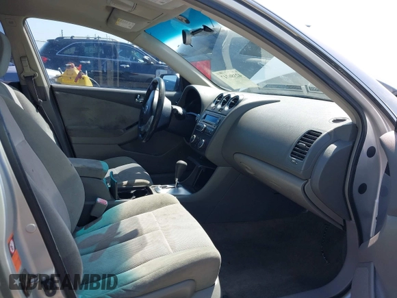 2009 Nissan Altima SL with VIN 1N4AL21E99C178184, listed as a IAAI auction lot 42386747 with 202,755 mi miles and . Bid and sale history available at DreamBid. Image 5.