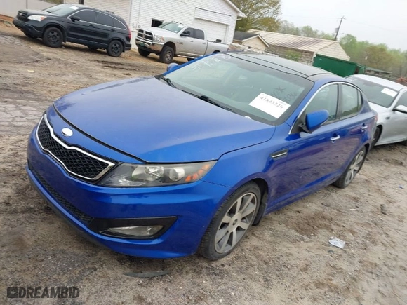 2013 Kia Optima SX w/Limited Pkg with VIN 5XXGR4A60DG122036, listed as a IAAI auction lot 41843320 with 75,807 mi miles. Bid and sale history available at carsss.com. Image 2.