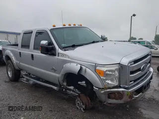 2014 Ford F-250 XL z VIN 1FT7W2BT8EEA01598, wystawiony jako IAAI lot #42258142 z przebiegiem 182 057 mil mil oraz . Historia ofert i sprzedaży dostępna na DreamBid. Obrazek 6.