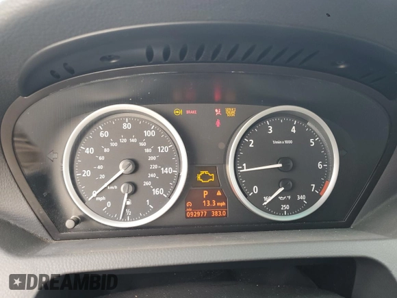 2005 BMW 6 Series 645Ci with VIN WBAEK734X5B325738, listed as a Copart auction lot 68113044 with 92,977 mi miles and Salvage Title. Bid and sale history available at carsss.com. Image 9.