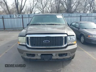2002 Ford Excursion Limited z VIN 1FMNU42S42ED36879, wystawiony jako IAAI lot #41962773 z przebiegiem Nie podano mil oraz . Historia ofert i sprzedaży dostępna na DreamBid. Obrazek 6.